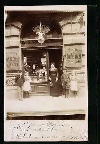 Foto-AK Wien, Kalvarienberggasse 30, Stempel- und Briefmarken-Verschleiss