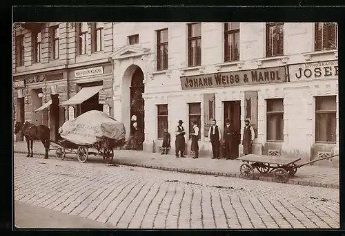 Foto-AK Wien, Neubaugürtel 20, Johannes Weiss & Mandl Leder en Gros