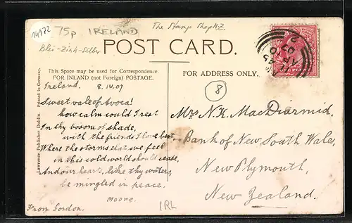 AK Ovoca /Wicklow, Vale, Blick in den Ort