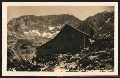 AK Coburger Hütte, Blick gegen Gipfel