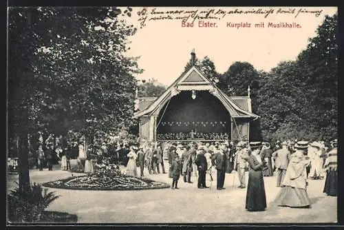 AK Bad Elster, Kurplatz mit Musikhalle, Konzert