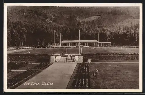 AK Bad Elster, Stadion, Eingang mit Tribüne aus der Vogelschau