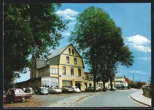 AK Albersdorf in Holstein, Hotel Waldesruh mit parkenden VW Käfern davor