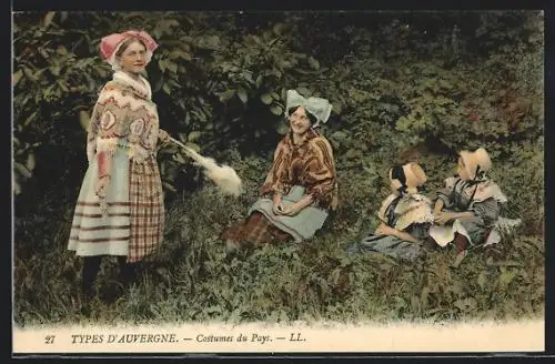 AK Auvergne, Costumes du Pays, Types d`Auvergne