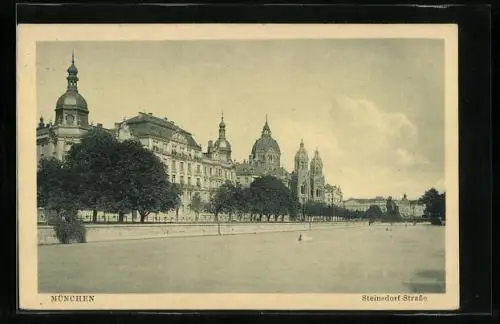 AK München, Steinsdorf-Strasse, vom Wasser gesehen