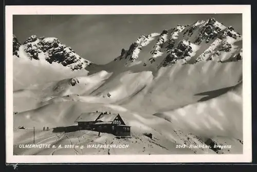 AK Ulmerhütte, Berghütte a. A. gegen Walfagehrjoch