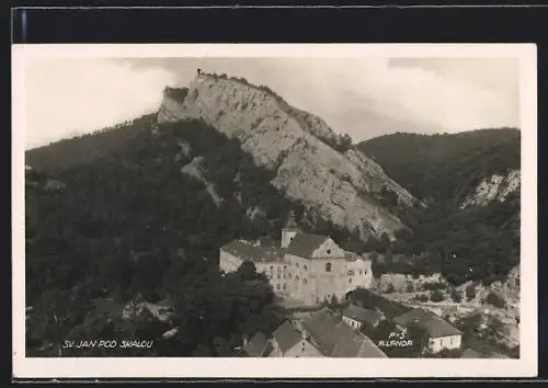 AK Sv. Jan pod Skalou, Ortsansicht aus der Vogelschau