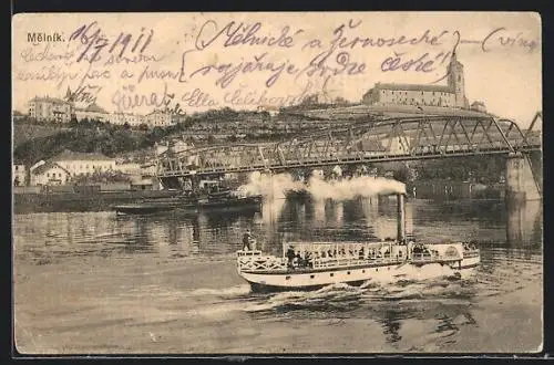 AK Melaník, Uferpartie mit Brücke und Dampfer