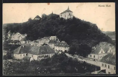 AK Nova Hut, Ortsansicht aus der Vogelschau, Strassenpartie