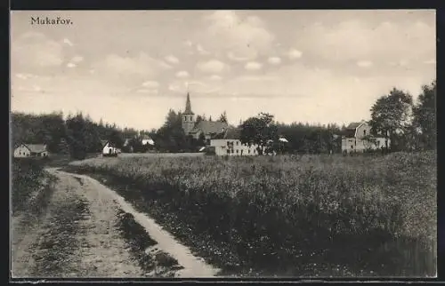 AK Mukarov, Ortspartie mit Kirche