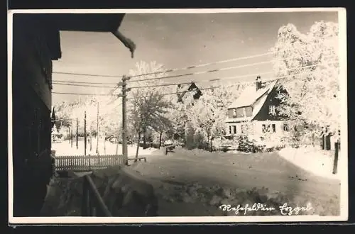 AK Rehefeld / Erzgeb., Ortspartie im Winter