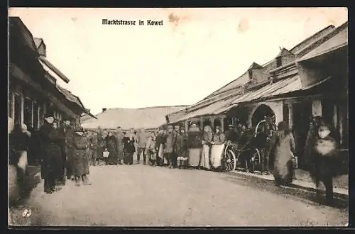 AK Kowel, Marktstrasse mit Einwohnern