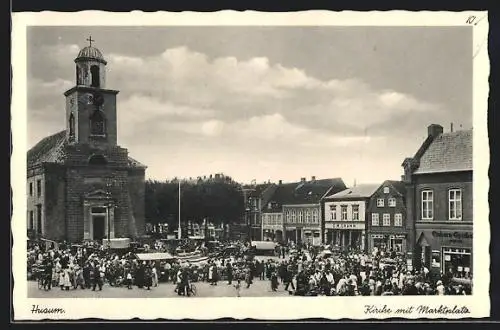 AK Husum / Nordsee, Kirche mit Marktplatz