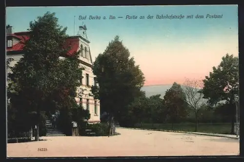 AK Bad Berka a. Ilm, Partie an der Bahnhofstrasse mit dem Postamt
