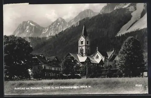 AK Ramsau am Dachstein, Ortspartie mit Kirche und Dachsteingruppe