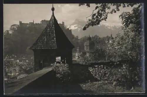 AK Salzburg, Teilansicht mit Festung vom Kapuzinerberg aus gesehen