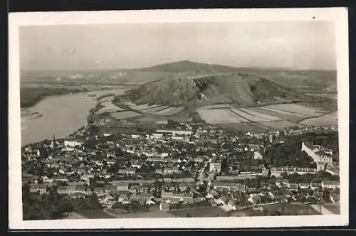 AK Hainburg a. d. Donau, Gesamtansicht vom Flugzeug aus