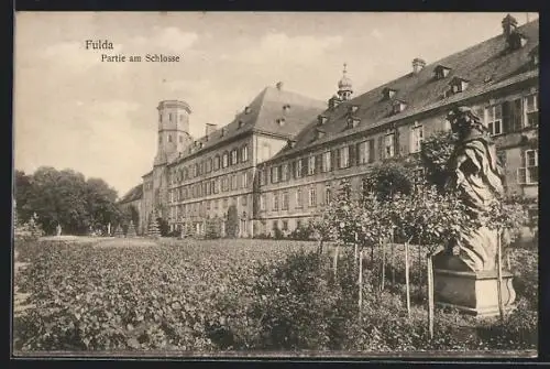 AK Fulda, Schloss mit Standbild