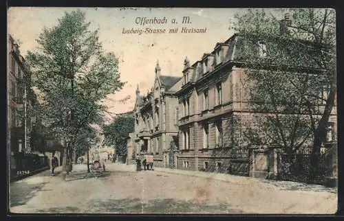 AK Offenbach a. M., Ludwig-Strasse mit Kreisamt