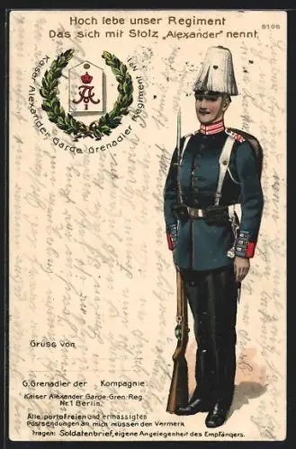 AK Berlin, Kaiser Alexander Garde Grenadier Regiment No. 1, Soldat in Uniform mit Gewehr, Am Kupfergraben