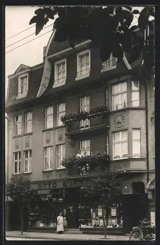 Foto-AK Haan, Geschäft Otto Bremer in der Bahnhofstrasse 6 ca.1920
