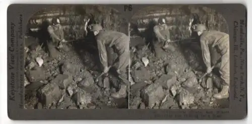 Stereo-Fotografie Keystone View Co., Meadville / PA, Coal Mining, Strata, Miners Shovelling and Drilling, Bergbau