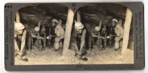 Stereo-Fotografie Keystone View Co., Meadville / PA., Human Moles Follow the Air Drill, Crown Mine S. Africa, Bergbau