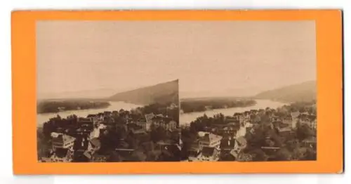 Stereo-Fotografie unbekannter Fotograf, Ansicht vom Rhein mit Ortschaft