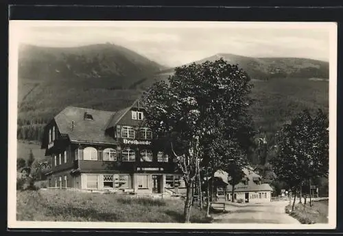 AK Brotbaude, Ansicht mit Bergpanorama