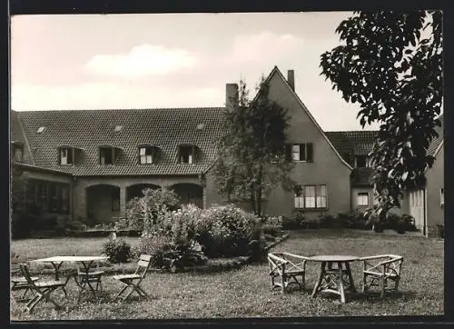 AK Dortmund-Lücklemberg, Schule der IG-Metall Der Heidehof, Gartenansicht