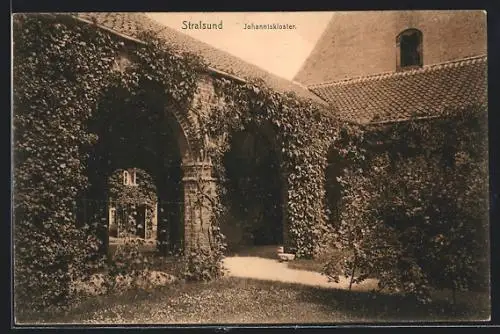 AK Stralsund, Hof im Johanniskloster