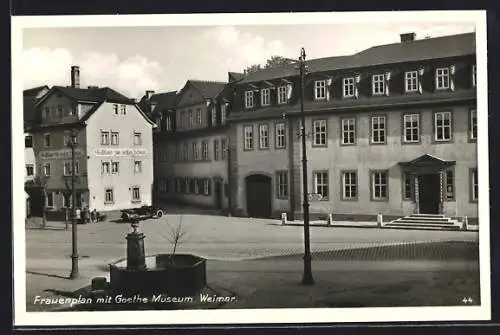 AK Weimar / Thür., Strasseneck am Frauenplan mit Goethe Museum