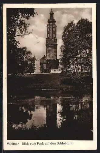 AK Weimar / Thür., Blick vom Park auf den Schlossturm