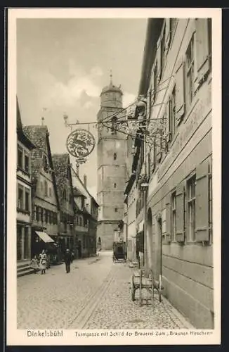 AK Dinkelsbühl, Turmgasse mit Schild der Brauerei zum Braunen Hirsch
