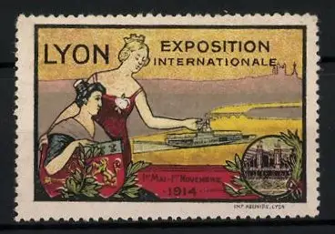 Reklamemarke Lyon, Exposition Internationale 1914, zwei Frauen mit Wappen blicken auf eine Kriegsschiff