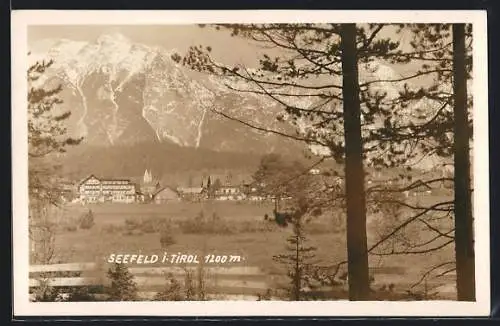 AK Seefeld in Tirol, Ortsansicht mit Bergpanorama