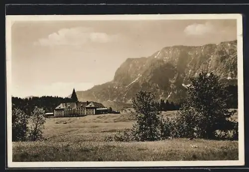 AK Elmau, Schloss Elmau gegen Wettersteinwand