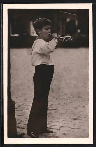 AK Alexej von Russland als Bub mit Schalmei