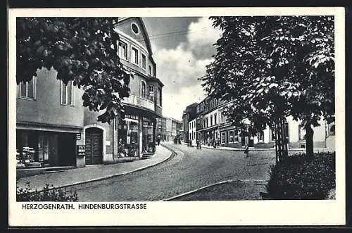 AK Herzogenrath, Hindenburgstrasse mit Geschäften
