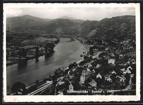 AK Salesel a. Elbe, Ortsansicht am Wasser