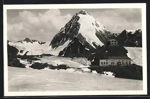 AK Rif. Gianni Cassati, Berghütte mit Gran Zebru im Winter