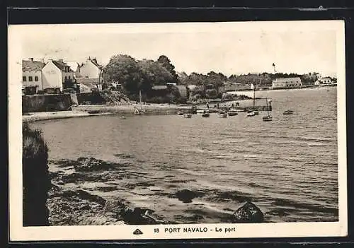AK Port Navolo, Le port