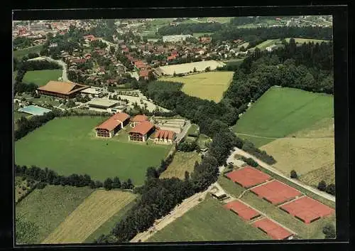 AK Waldkirchen / Ndb., Fliegeraufnahme Hotel Vier Jahreszeiten, Hauzenberger Str. 48