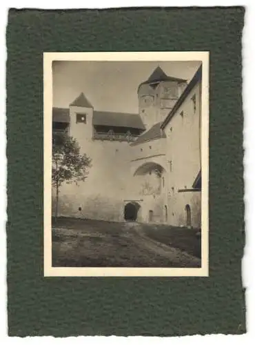 16 Fotografien unbekannter Fotograf, Ansicht Altenmarkt / Alz, Ortsansichten mit Schloss & Umgebung, Burghausen u.a.