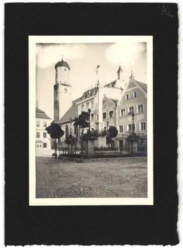 12 Fotografien unbekannter Fotograf, Ansicht Weilheim / Obb., Marktplatz, Strassenansichten mit Geschäften & Umgebung