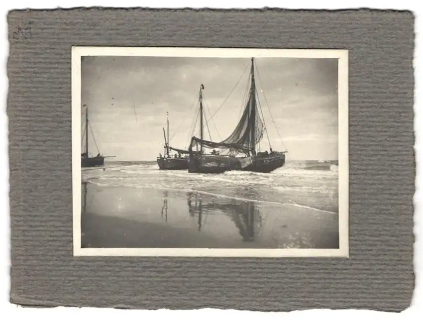 16 Fotografien unbekannter Fotograf, Ansicht Amsterdam, Den Haag - Gracht m. Windmühle, Scheveningen, Triest, Koblenz 10