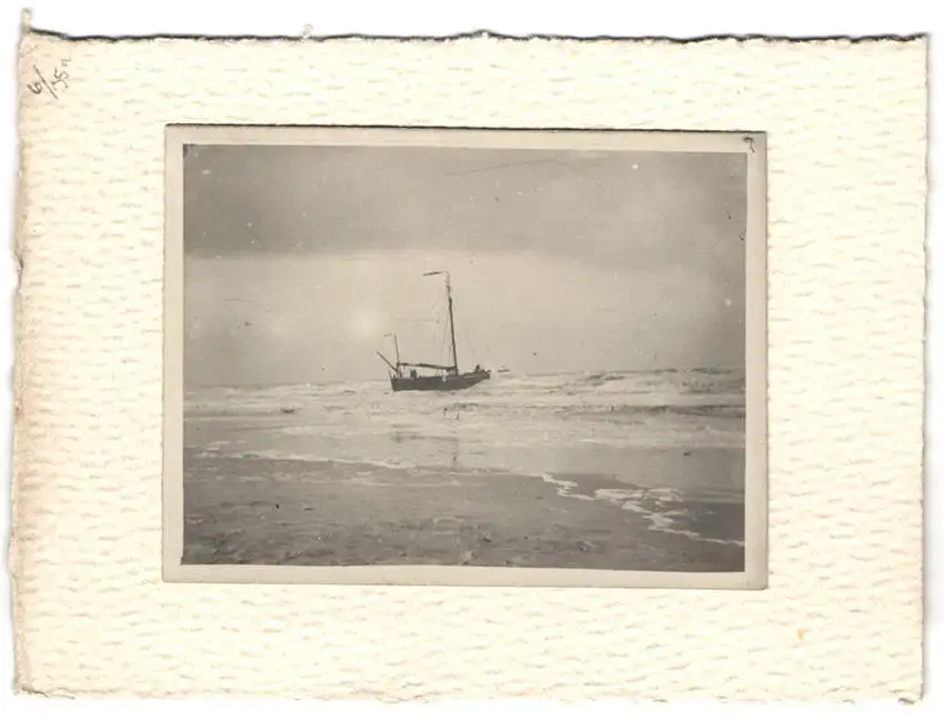 16 Fotografien unbekannter Fotograf, Ansicht Amsterdam, Den Haag - Gracht m. Windmühle, Scheveningen, Triest, Koblenz 5