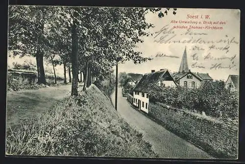 AK Soest, Strassenblick Alte Umwallung und schiefer Thomae-Kirchturm