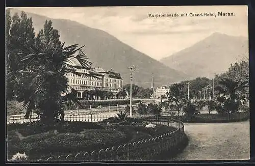 AK Meran, Kurpromenade mit Grand-Hotel