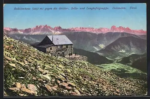 AK Radelseehaus, Berghütte gegen Geisler, Sella- und Langkofelgruppe